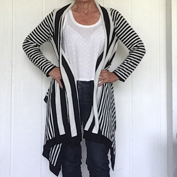 NINA LEONARD BLACK WHITE CARDIGAN SIZE SMALL - Picture 7 of 12